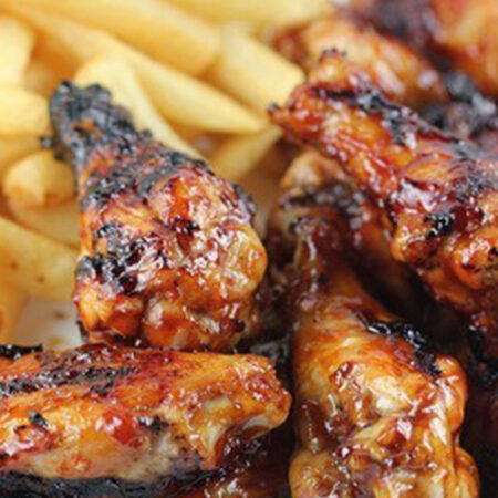 12 Chicken Wings + Chips + Drink